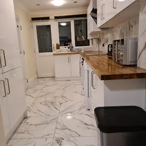 Umbrella Excel Homestay London