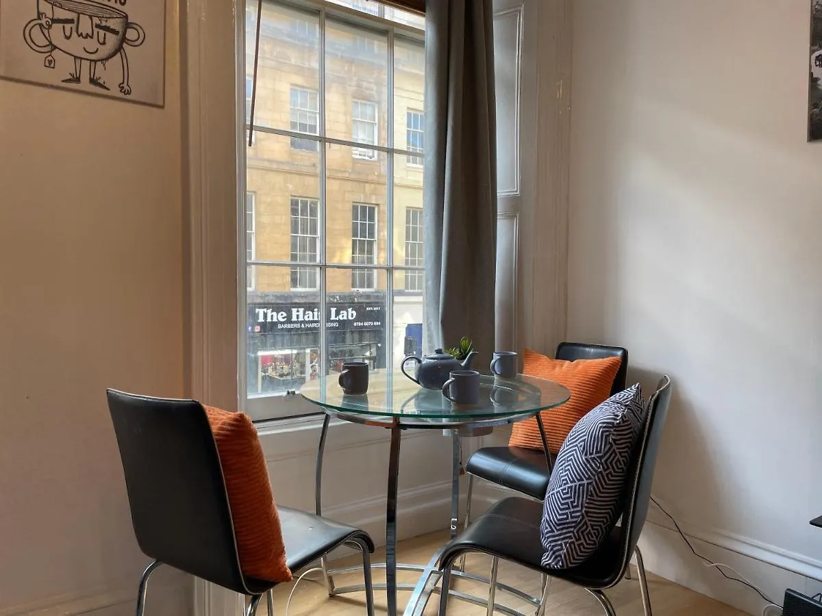 Earl Grey Flat By Hnfc Stays - Finest Tea & Coffee Newcastle upon Tyne Apartment